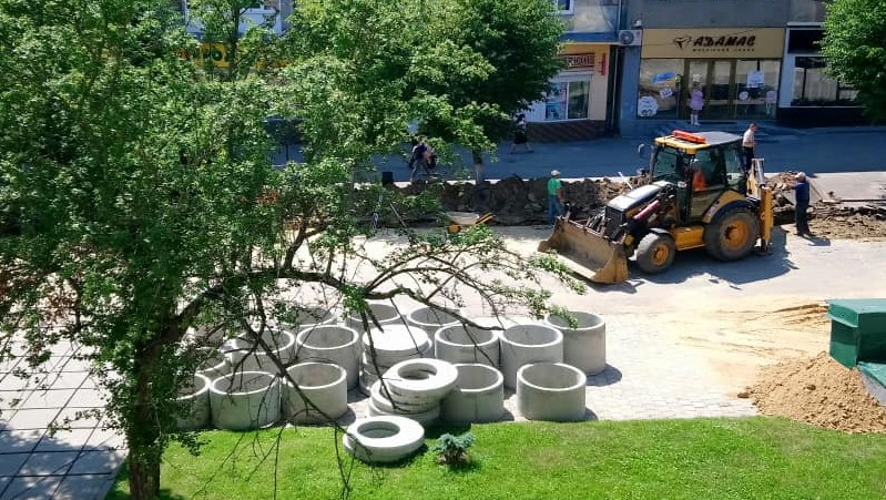 У КП «УКБ» роз’яснили причини тимчасового припинення виконання робіт з реконструкції площі Ринок у Дрогобичі