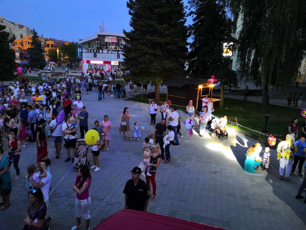 Урочистостями, спортивним та розважальним шоу у Дрогобичі відзначили День Незалежності. ФОТО. ВІДЕО