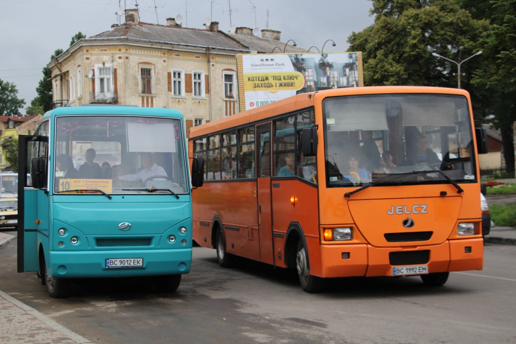 Автоперевізників Дрогобиччини запрошують укласти тимчасову угоду на перевезення пасажирів на міських маршрутах №9 та №12