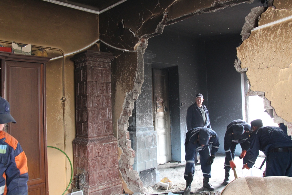 Для ремонту квартири, зруйнованої вибухом газового балону, постраждалій сім’ї виділили 40 тисяч гривень