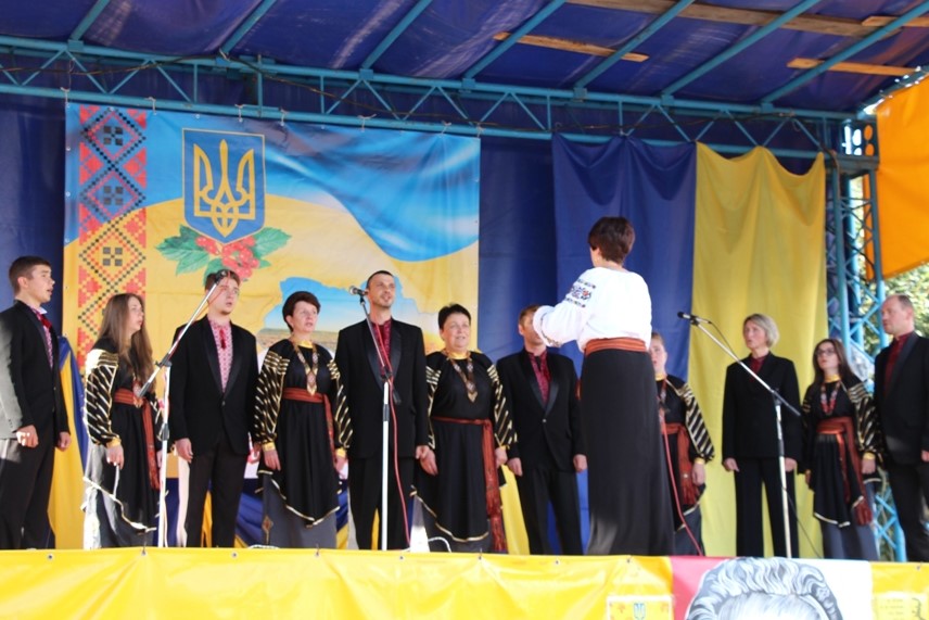 Дрогобичани відсвяткували 25 років Незалежності України військовою ходою, урочистим віче, молебнем та святковим концертом. ФОТО. ВІДЕО.