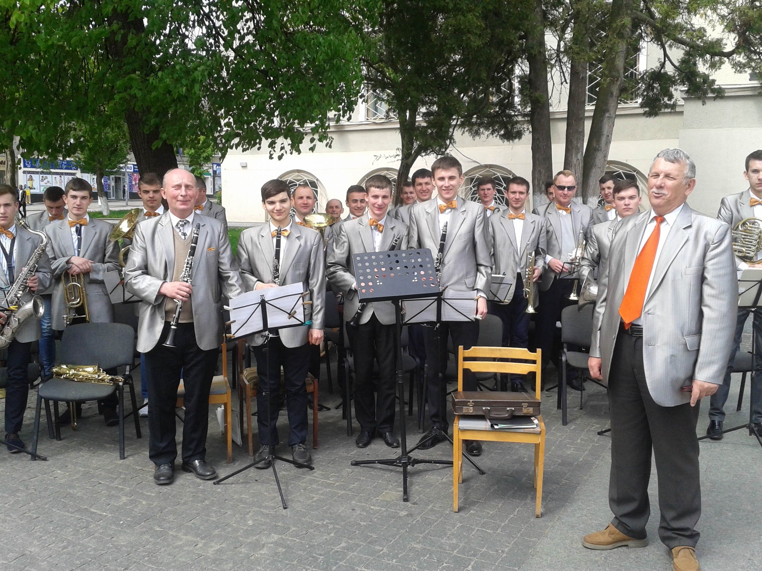Духовий муніципальний оркестр дав концерт на площі Ринок