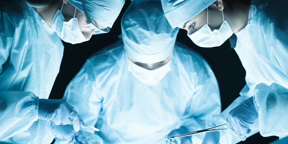 Медицина: Дрогобицькі хірурги врятували пацієнта з ножовим пораненням у серце
