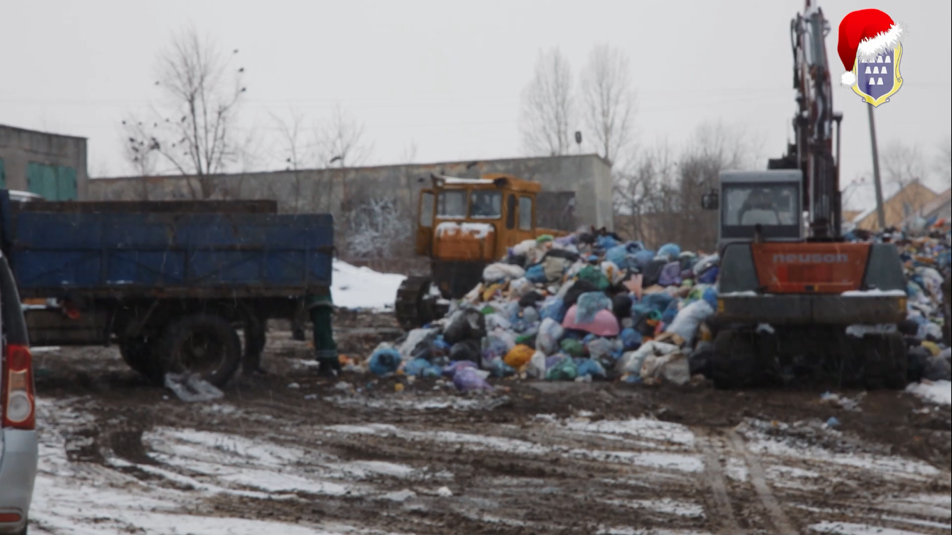 Тарас Кучма дав керівництву КП «КМГ» тиждень для очищення території підприємства від ТПВ