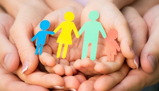Консультує Міністерство юстиції України: Про порядок усиновлення