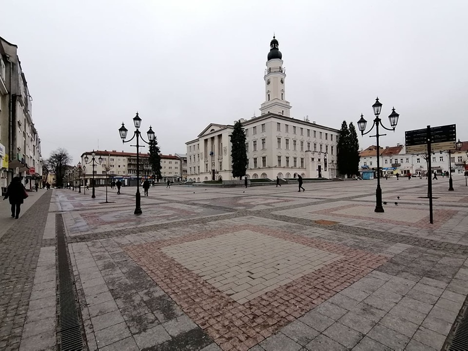Площу Ринок у Дрогобичі офіційно оголосили виключно пішохідною зоною