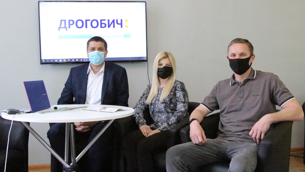 КМЦ «Дрогобич:»: Волонтери про ситуацію з коронавірусом