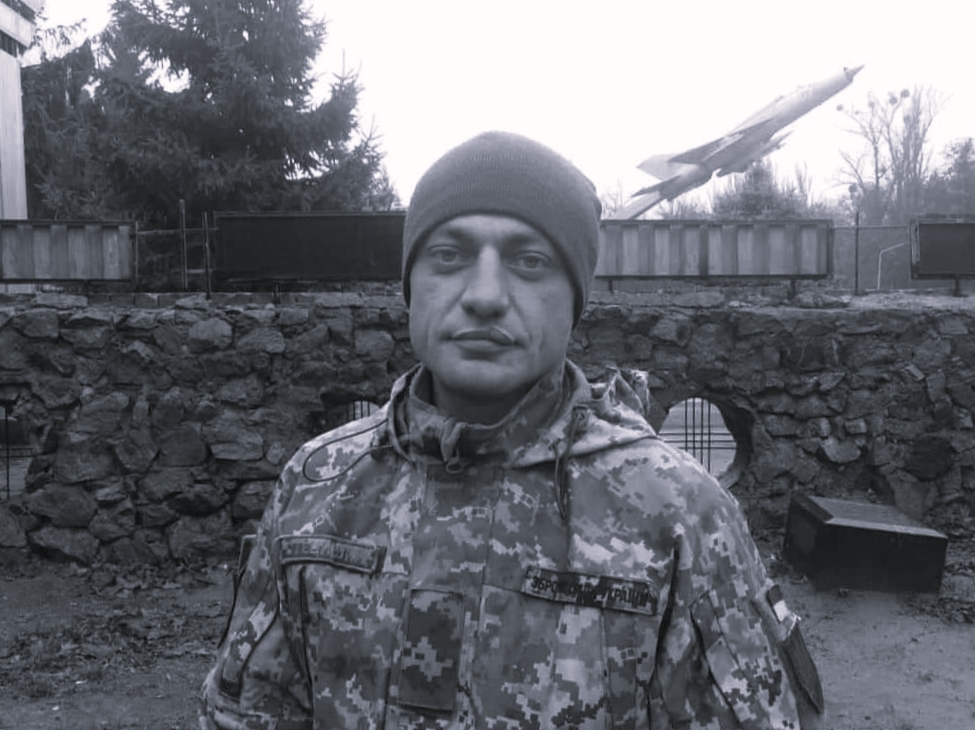 До Дрогобича везуть домовину з тілом загиблого захисника України Олега Стецишина
