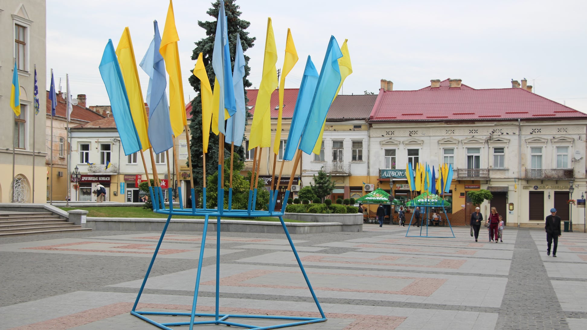 Незалежні та єдині! Мешканців громади закликають вивісити на будівлях українські прапори