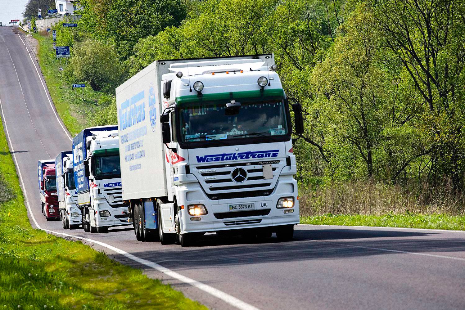 Допомога Україні: за перевезення важливих гуманітарних вантажів у Дрогобичі відзначили колектив «ЗахідУкрТрансу»