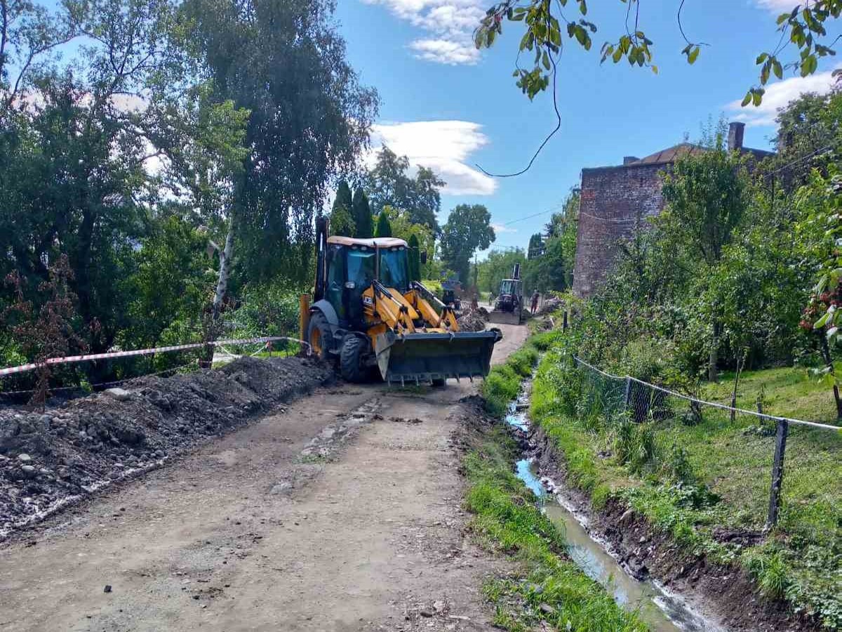 Департамент міського господарства проведе повторний тендер з капітального ремонту вулиці Мекелити у Стебнику