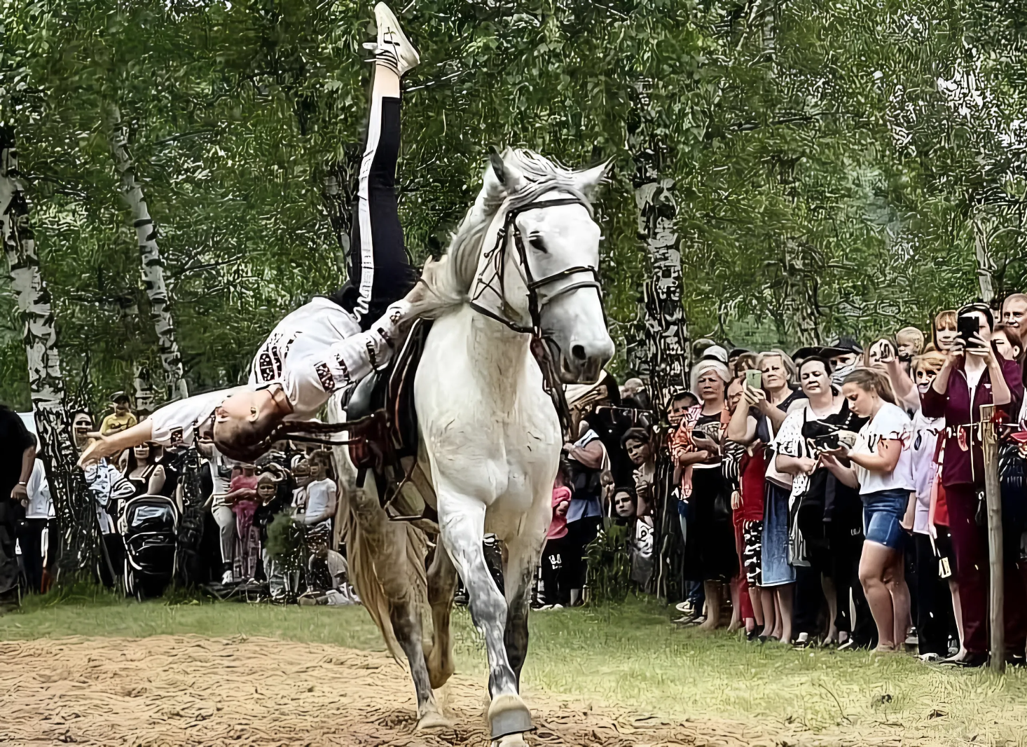 У неділю, 12 травня, в Почаєвичах відбудеться вистава з кінного спорту