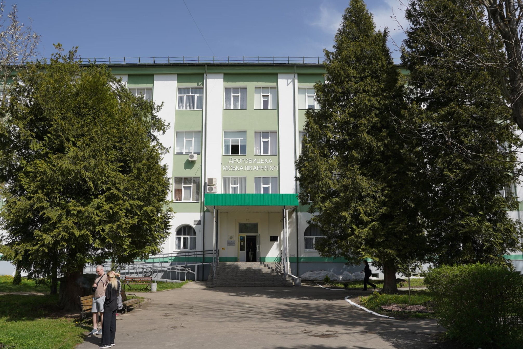 Майже 500 пацієнтів із різними діагнозами та зверненнями впродовж минулого тижня шпиталізували в медичні заклади громади