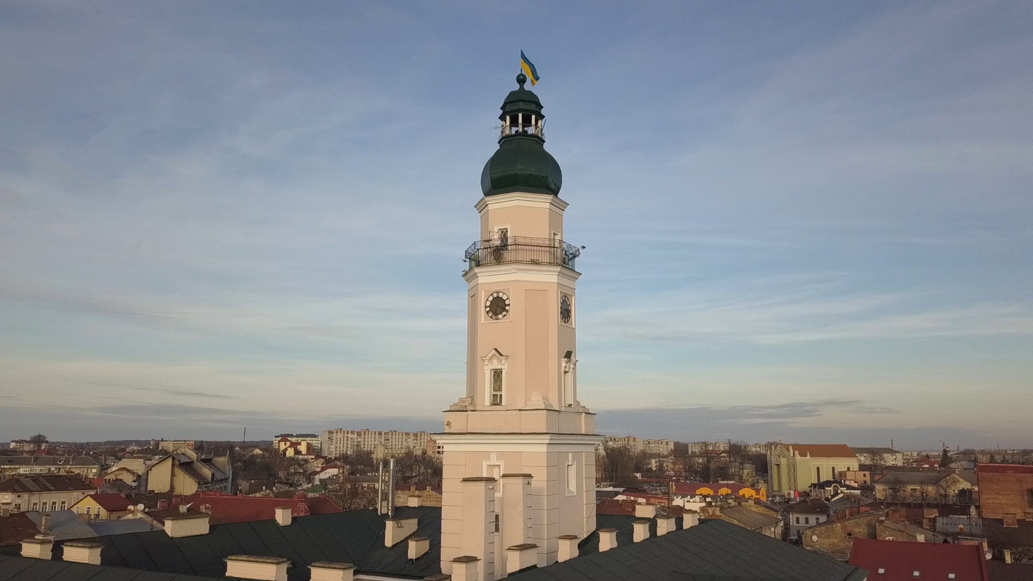 Першими показали національну ідентичність: 36 років тому у Дрогобичі підняли синьо-жовтий прапор, скинувши радянський